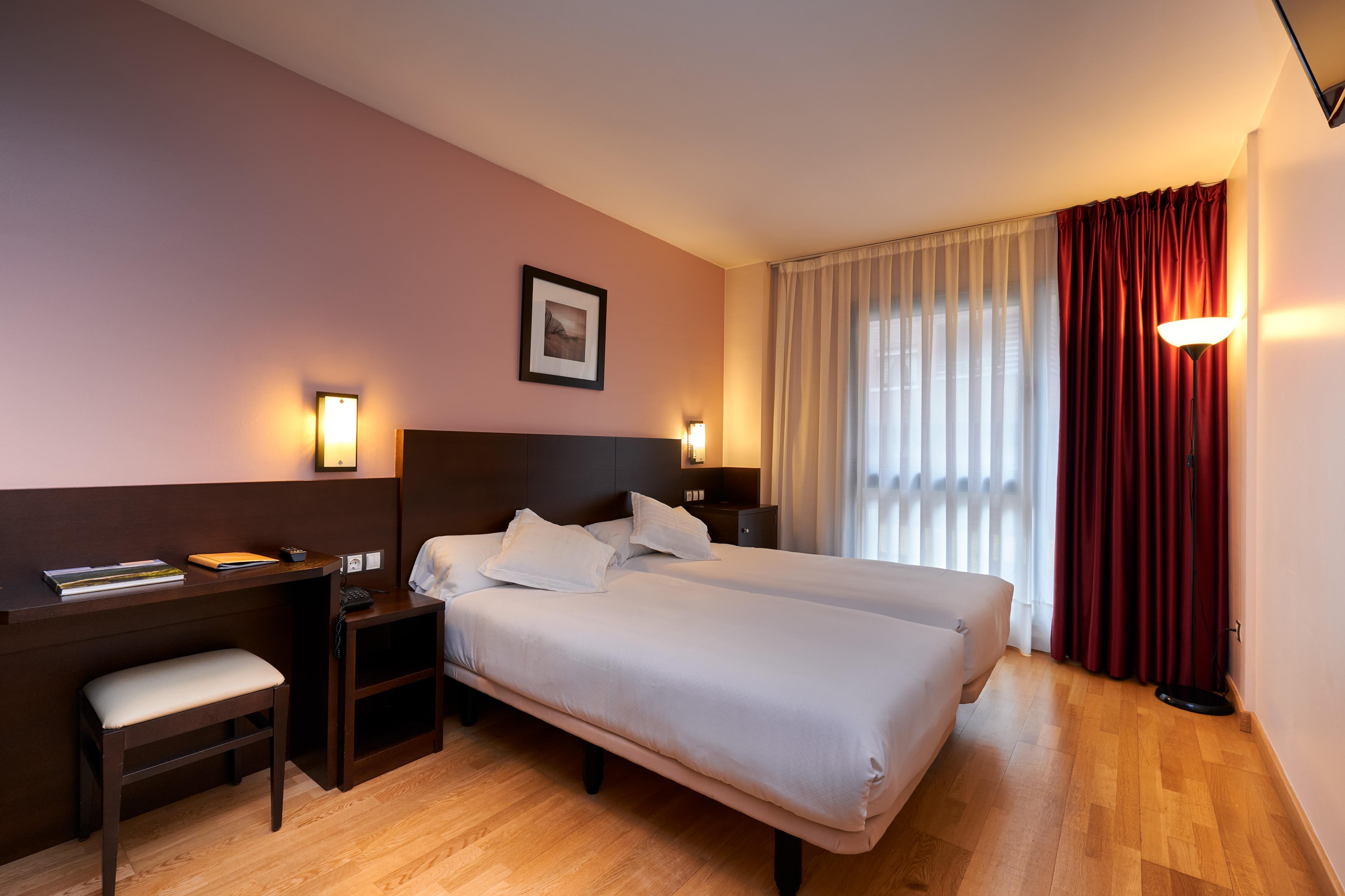 Hotel Castro Real โอเบียโด ภายนอก รูปภาพ
