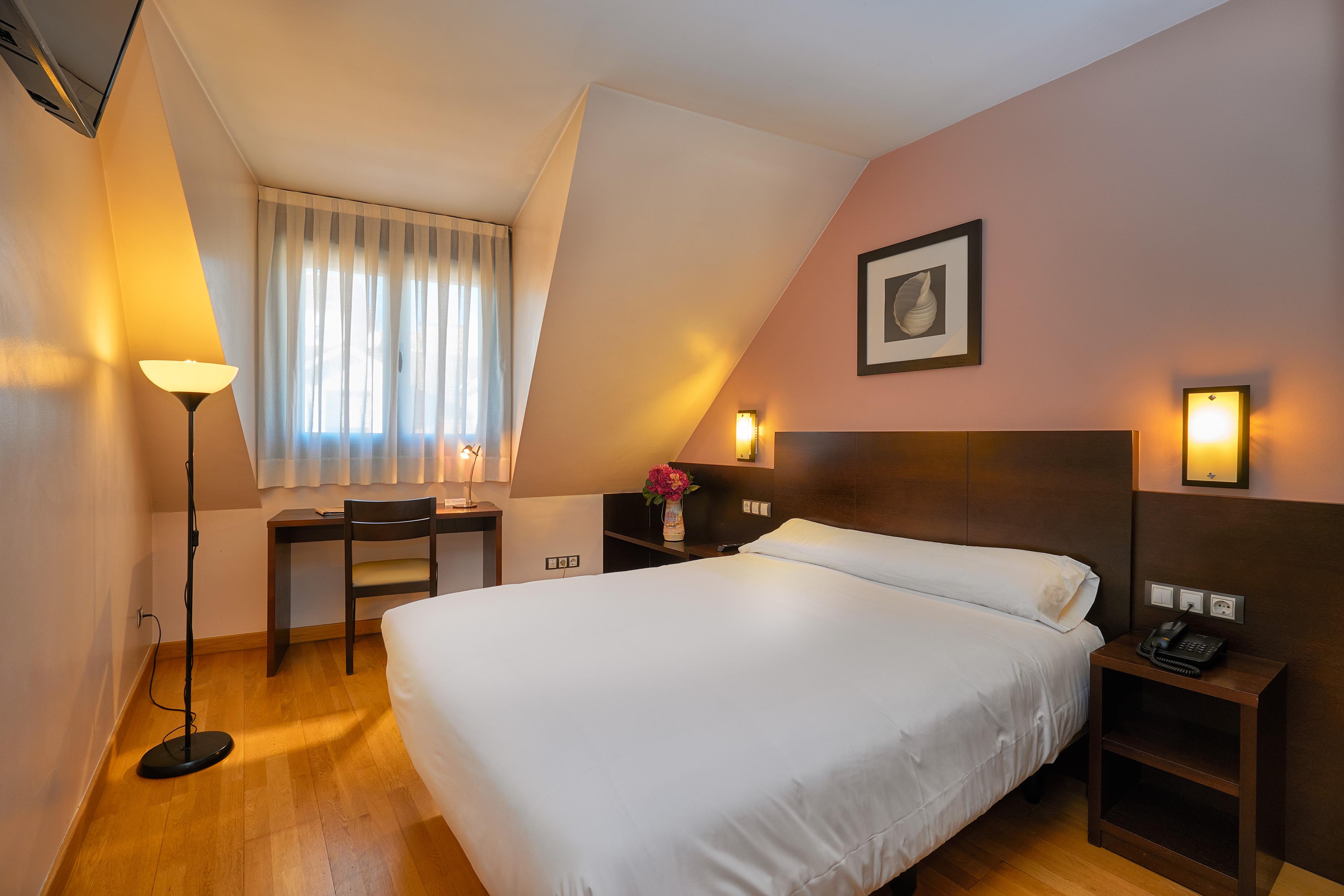 Hotel Castro Real โอเบียโด ภายนอก รูปภาพ